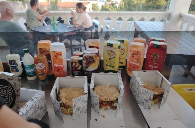 Lo Zodiaco Burger